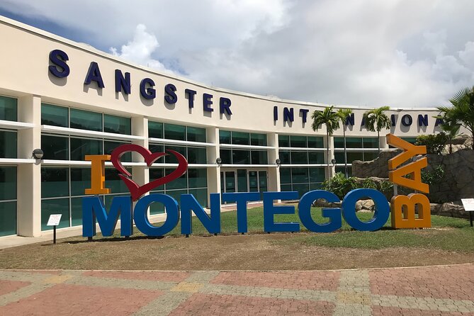 VIP Luxury Montego Bay Airport Transfer to Montego Bay/ Falmouth - Private A/C Comfort to Montego Bay or Falmouth