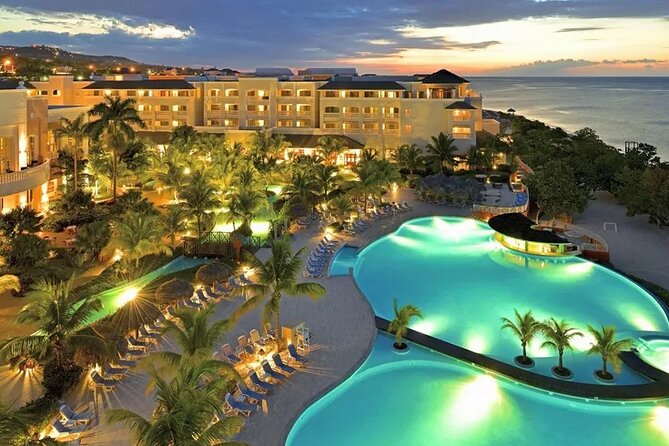 VIP Luxury Montego Bay Airport Transfer to Montego Bay/ Falmouth - Comfort Includes the Little Stuff: Clean Car, Cold Water, Good Music