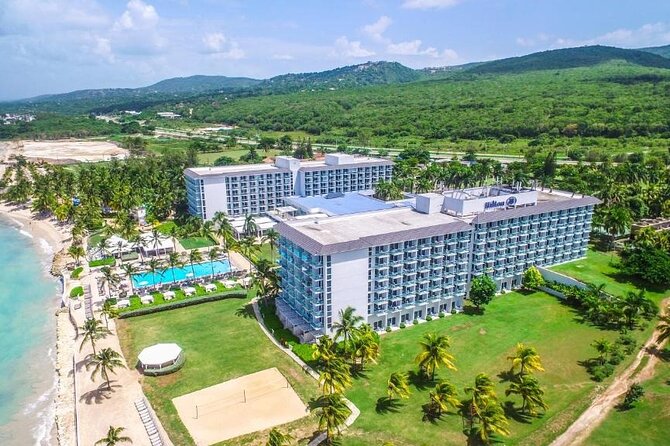VIP Luxury Montego Bay Airport Transfer to Montego Bay/ Falmouth - Value for $70: When This Is the Smart Spend
